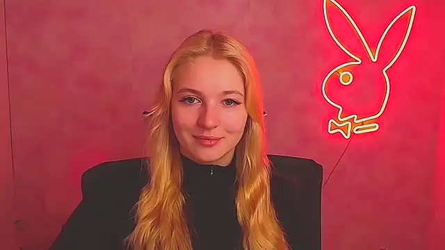 Snapshot of Milka_kiss_ chatting on 03.16.25 Milka kiss online show from 03.16.25