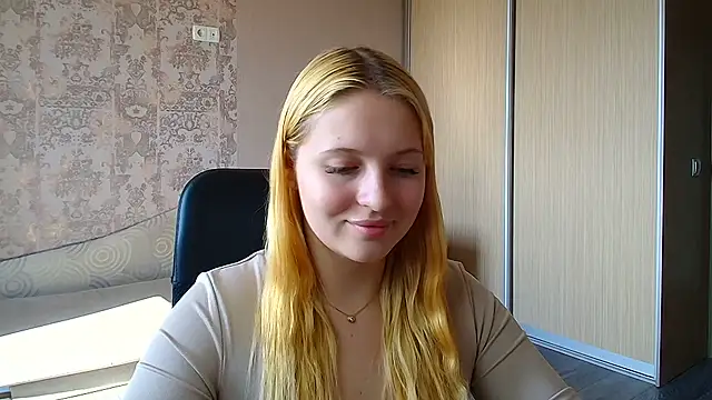 Milka kiss  online show from 07.10.26