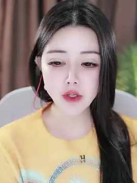 Snapshot of Qiaoqiao_ chatting on 01.07.25 Qiaoqiao online show from 01.07.25
