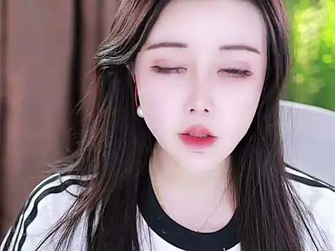 Snapshot of Qiaoqiao_ chatting on 02.07.25 Qiaoqiao online show from 02.07.25