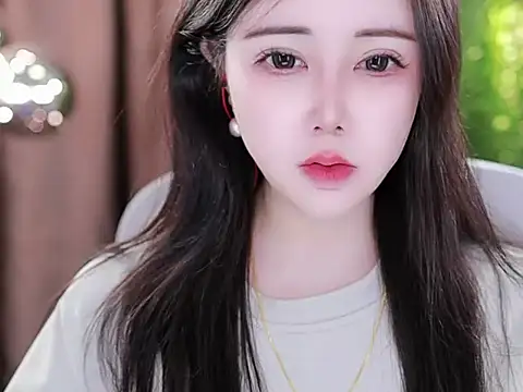 Snapshot of Qiaoqiao_ chatting on 02.18.25 Qiaoqiao online show from 02.18.25