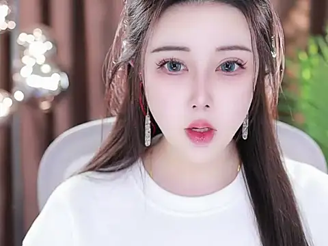 Snapshot of Qiaoqiao_ chatting on 03.03.25 Qiaoqiao online show from 03.03.25