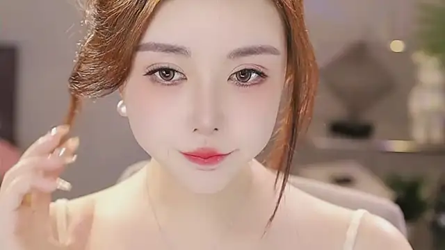 Qiaoqiao  online show from 02.04.26