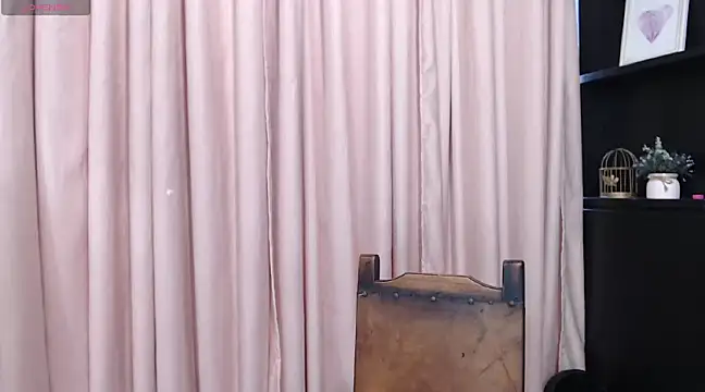 Snapshot of ysabel_sanchez4 chatting on 03.11.25 ysabel sanchez4 online show from 03.11.25