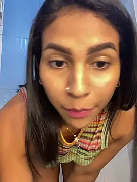 Snapshot of sharonmiller_2_ chatting on 02.25.25 sharonmiller 2 online show from 02.25.25