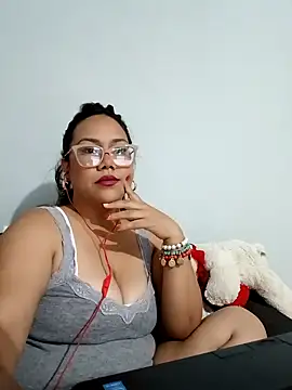 Snapshot of rainhavenus2024 chatting on 01.05.25 rainhavenus2024 online show from 01.05.25