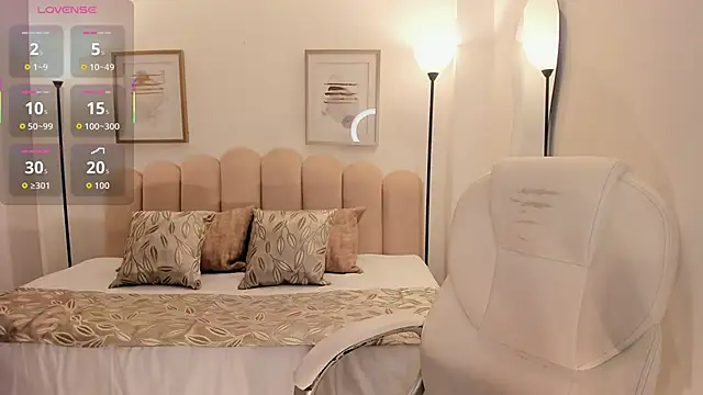 zoee jackson online show from 06.12.26