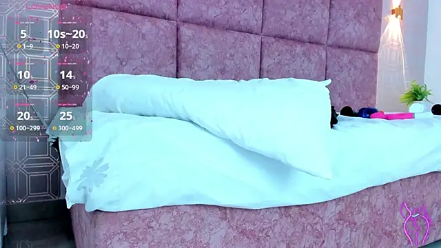 LilitRobins online show from 12.14.24