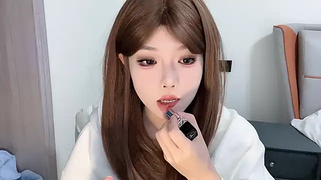 Snapshot of Q-ing chatting on 02.17.25 Q-ing online show from 02.17.25