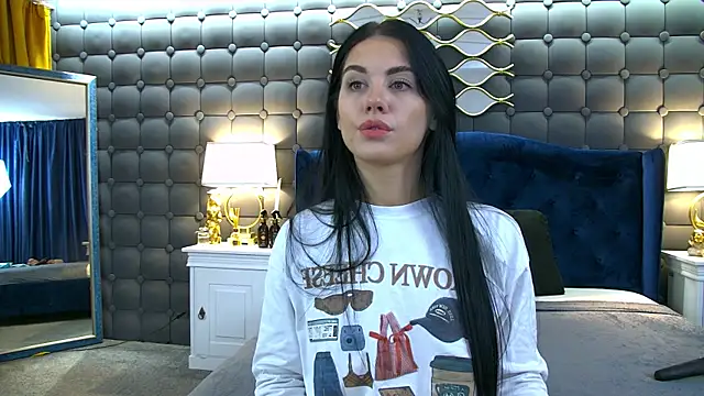 LeyaCass online show from 10.22.25