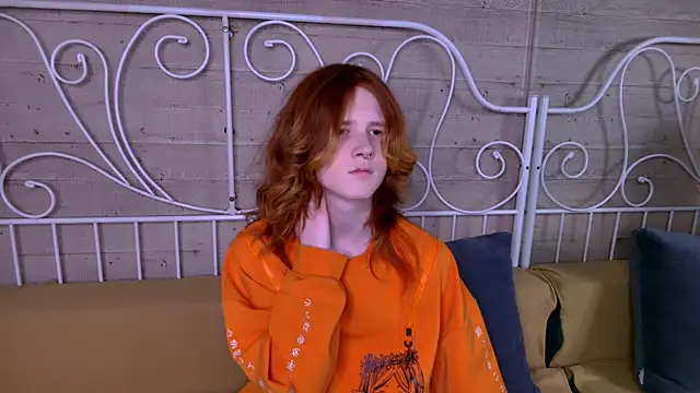 Snapshot of ZaynGraham chatting on 12.18.25 ZaynGraham online show from 12.18.25