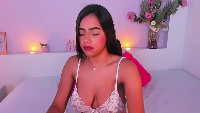 AmyBarton02 online show from 12.13.24