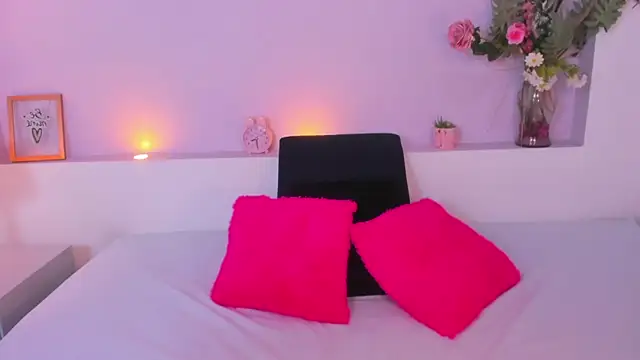 AmyBarton02 online show from 12.14.24