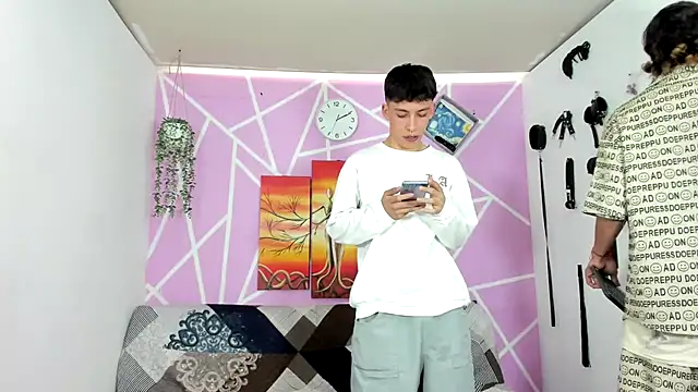 Snapshot of Fresahot2005 chatting on 02.01.25 Fresahot2005 online show from 02.01.25