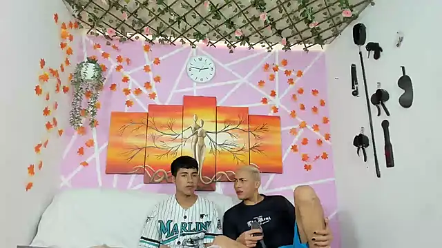 Snapshot of Fresahot2005 chatting on 03.10.25 Fresahot2005 online show from 03.10.25