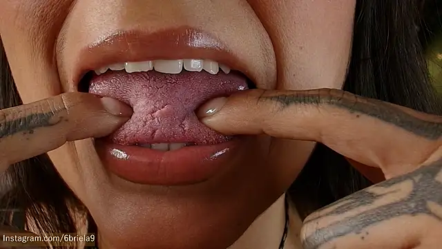 6Briela9  online show from 03.07.26