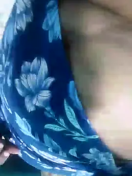 Snapshot of Bustyslave48 chatting on 12.08.24 Bustyslave48 online show from 12.08.24