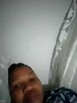 Snapshot of Bustyslave48 chatting on 01.04.25 Bustyslave48 online show from 01.04.25