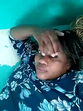 Snapshot of Bustyslave48 chatting on 02.13.25 Bustyslave48 online show from 02.13.25