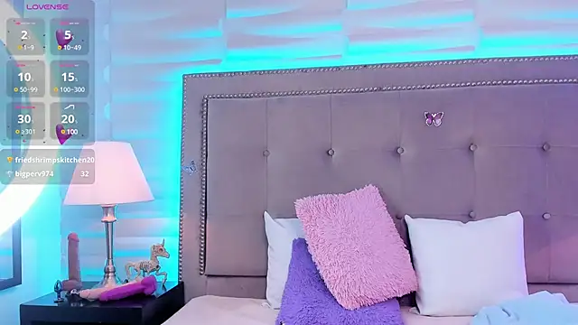 Liz grey  online show from 01.26.25