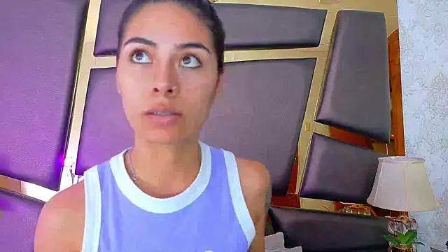 NicoleEsposito online show from 10.09.25