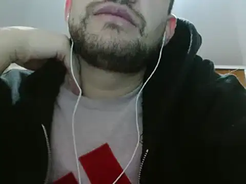 Snapshot of camiloking1720 chatting on 12.04.24 camiloking1720 online show from 12.04.24