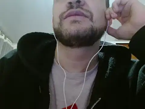 Snapshot of camiloking1720 chatting on 12.04.24 camiloking1720 online show from 12.04.24