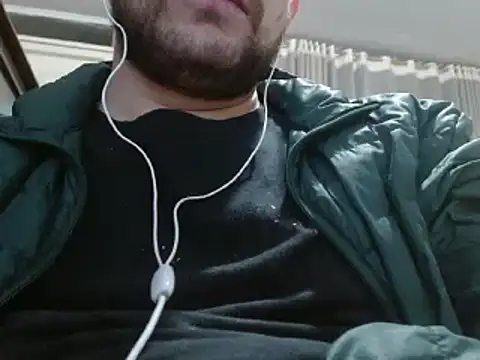 Snapshot of camiloking1720 chatting on 12.15.24 camiloking1720 online show from 12.15.24