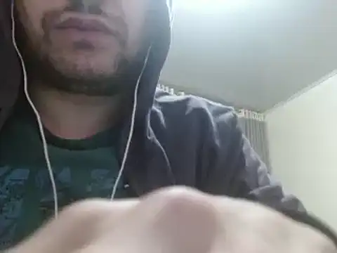 Snapshot of camiloking1720 chatting on 01.22.25 camiloking1720 online show from 01.22.25