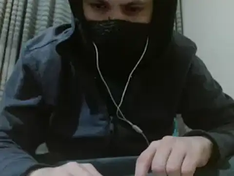 Snapshot of camiloking1720 chatting on 01.22.25 camiloking1720 online show from 01.22.25