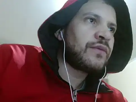 Snapshot of camiloking1720 chatting on 01.25.25 camiloking1720 online show from 01.25.25