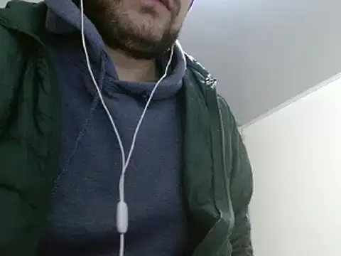 Snapshot of camiloking1720 chatting on 02.01.25 camiloking1720 online show from 02.01.25