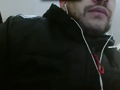 Snapshot of camiloking1720 chatting on 02.02.25 camiloking1720 online show from 02.02.25