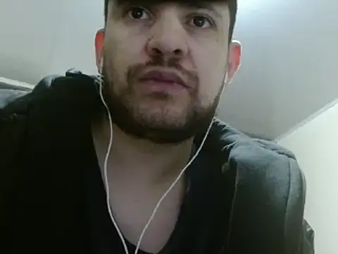 Snapshot of camiloking1720 chatting on 02.04.25 camiloking1720 online show from 02.04.25