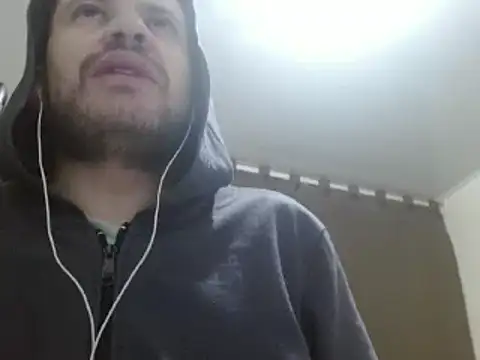 Snapshot of camiloking1720 chatting on 02.06.25 camiloking1720 online show from 02.06.25