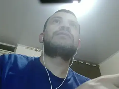 Snapshot of camiloking1720 chatting on 02.07.25 camiloking1720 online show from 02.07.25