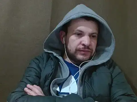 Snapshot of camiloking1720 chatting on 02.07.25 camiloking1720 online show from 02.07.25