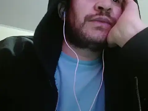 Snapshot of camiloking1720 chatting on 02.09.25 camiloking1720 online show from 02.09.25