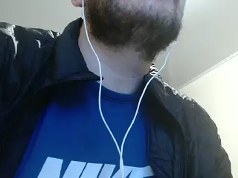 Snapshot of camiloking1720 chatting on 02.11.25 camiloking1720 online show from 02.11.25