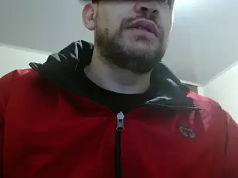 Snapshot of camiloking1720 chatting on 02.18.25 camiloking1720 online show from 02.18.25