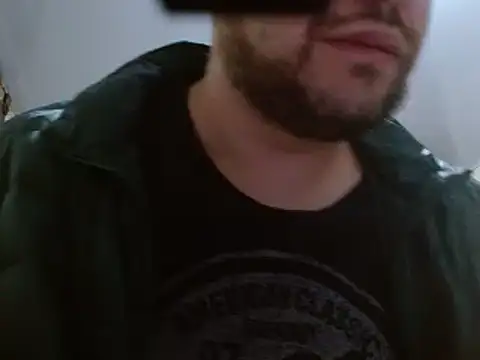 Snapshot of camiloking1720 chatting on 02.28.25 camiloking1720 online show from 02.28.25