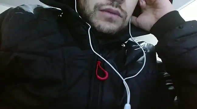 Snapshot of camiloking1720 chatting on 03.13.25 camiloking1720 online show from 03.13.25