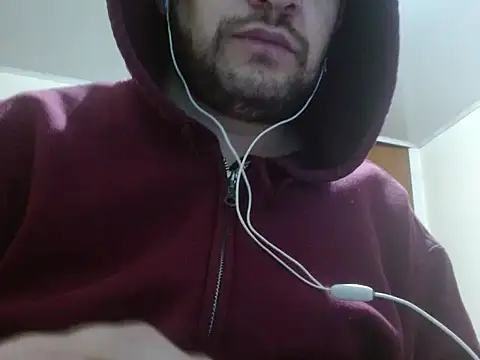 Snapshot of camiloking1720 chatting on 10.16.25 camiloking1720 online show from 10.16.25