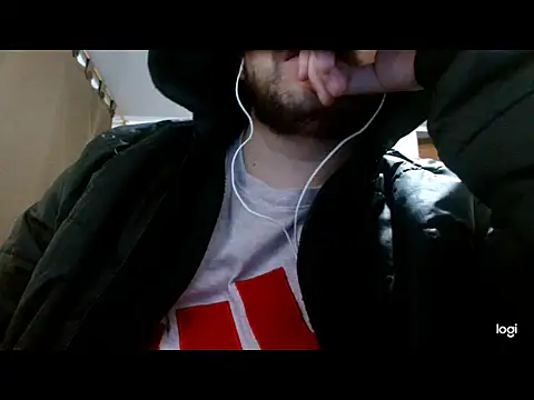 Snapshot of camiloking1720 chatting on 10.25.25 camiloking1720 online show from 10.25.25