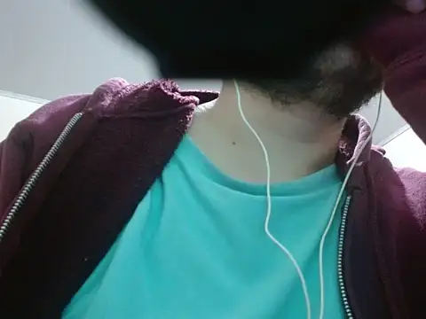 Snapshot of camiloking1720 chatting on 12.20.25 camiloking1720 online show from 12.20.25