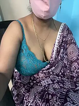 Snapshot of sajeetha chatting on 04.16.26 sajeetha online show from 04.16.26