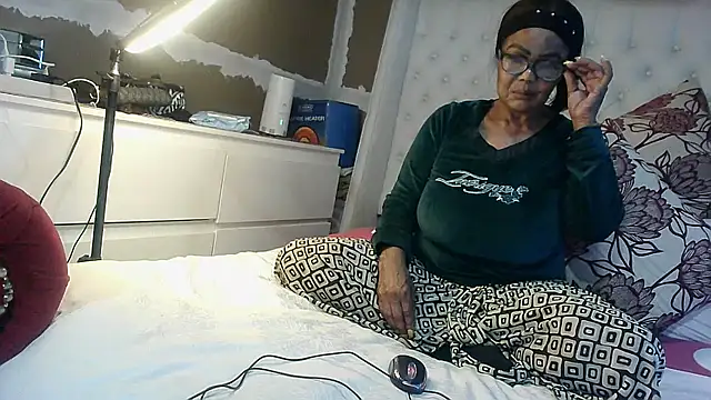 Carocurvy online show from 09.09.25