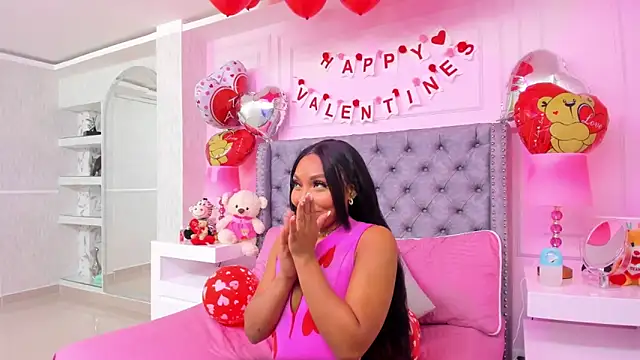 HaileeRoberts online show from 02.14.25