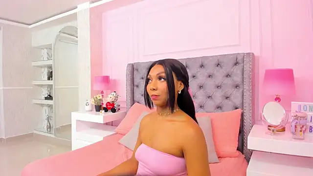 HaileeRoberts online show from 02.24.25