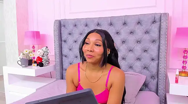 HaileeRoberts online show from 03.04.25